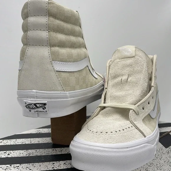 Vans Men’s 0g Sk8-Hi Lx Vault Checkerboard Vintag
VN0A4BVB0VW 
Sneakers - Picture 8 of 16